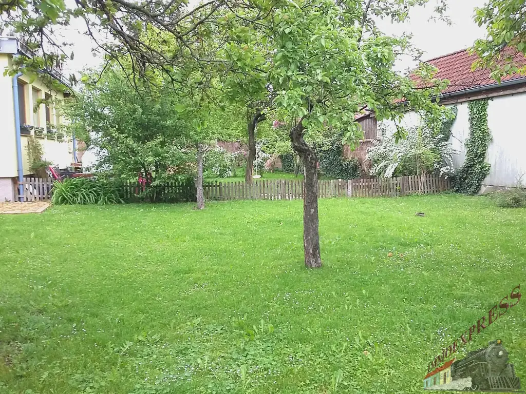 Modernes Mehrfamilienhaus mit 5 Wohneinheiten in Ruhelage – vollvermietet !