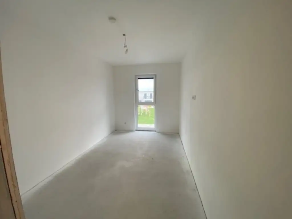 Moderne Doppelhaushälfte in Parndorf: Erstbezug mit Garten und Terrasse!