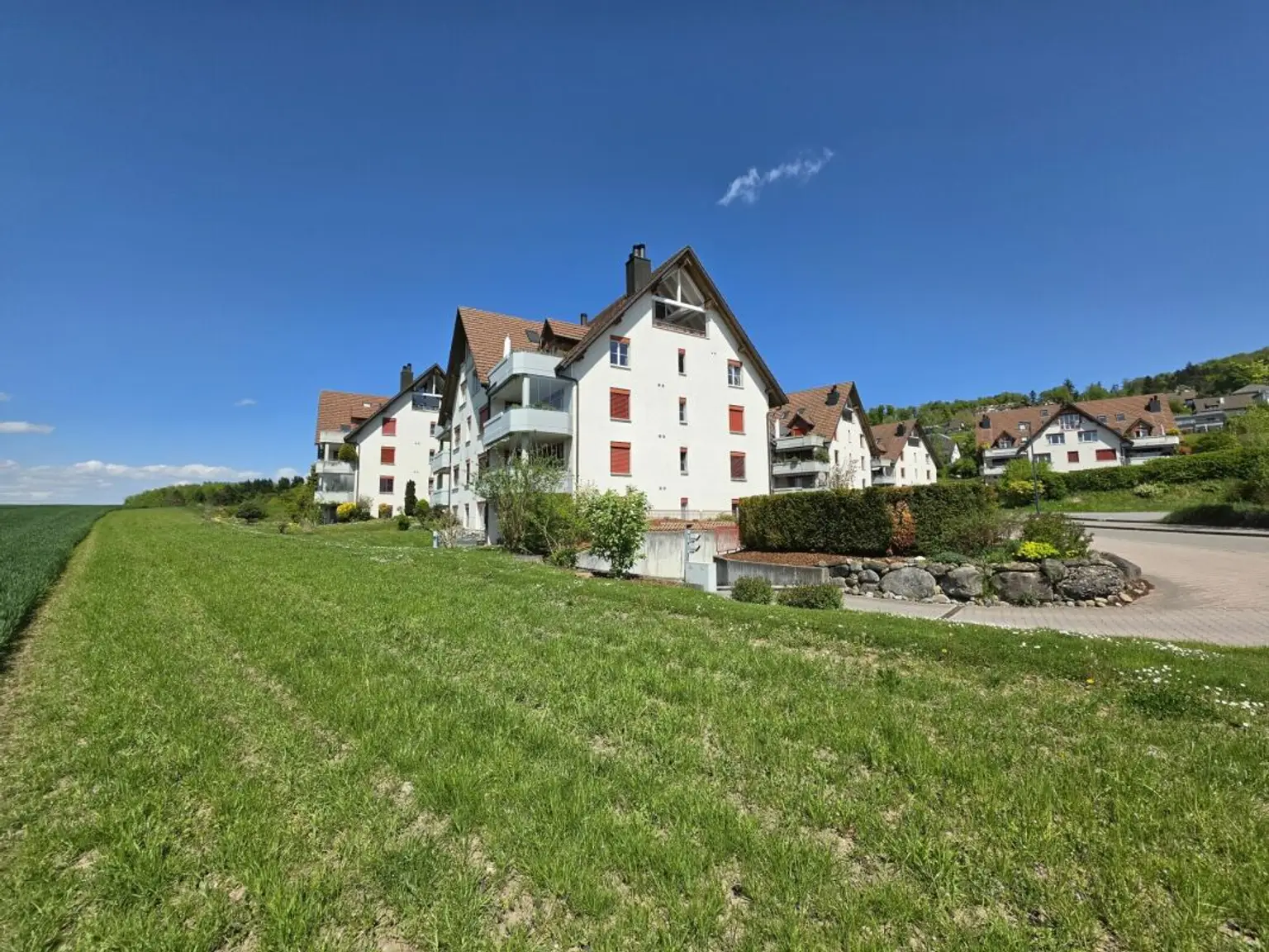 Dachgeschoss Wohnung mit wunderbarer Aussicht, an ruhiger, kinderfreundlicher Lage!