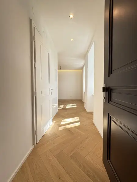 Moderne 3-Zimmer-Wohnung mit bewilligtem Balkon im Herzen des 9. Bezirks