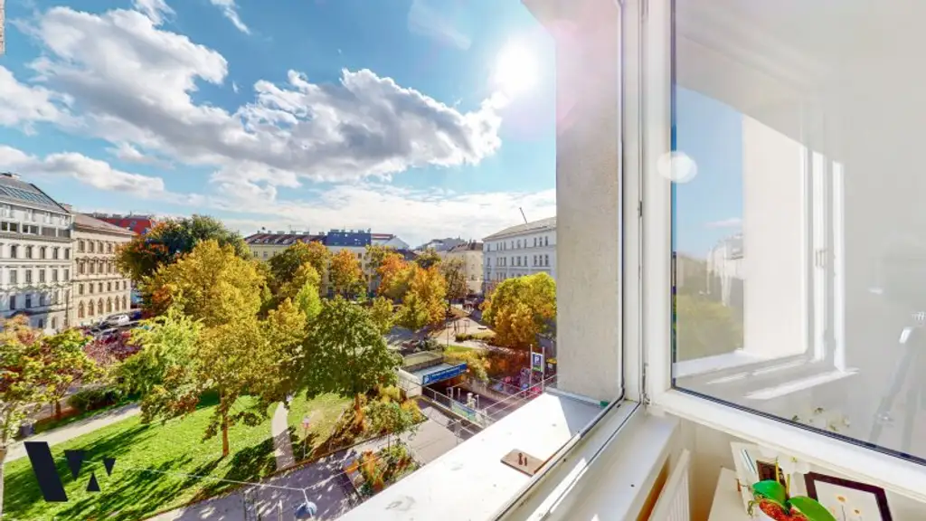 PARKBLICK AM HUNDSTURM | NEU RENOVIERTE 3-ZIMMERWOHNUNG MIT PARKPLATZ