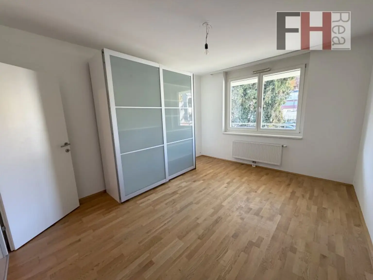 Traumhafte Terrassenwohnung in Purkersdorf – 3 Zimmer, großer Balkon !