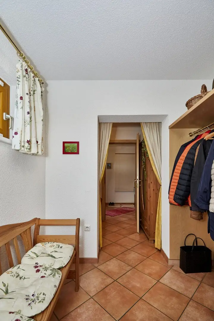 Großzügiges Wohnhaus mit wunderschönem Garten!