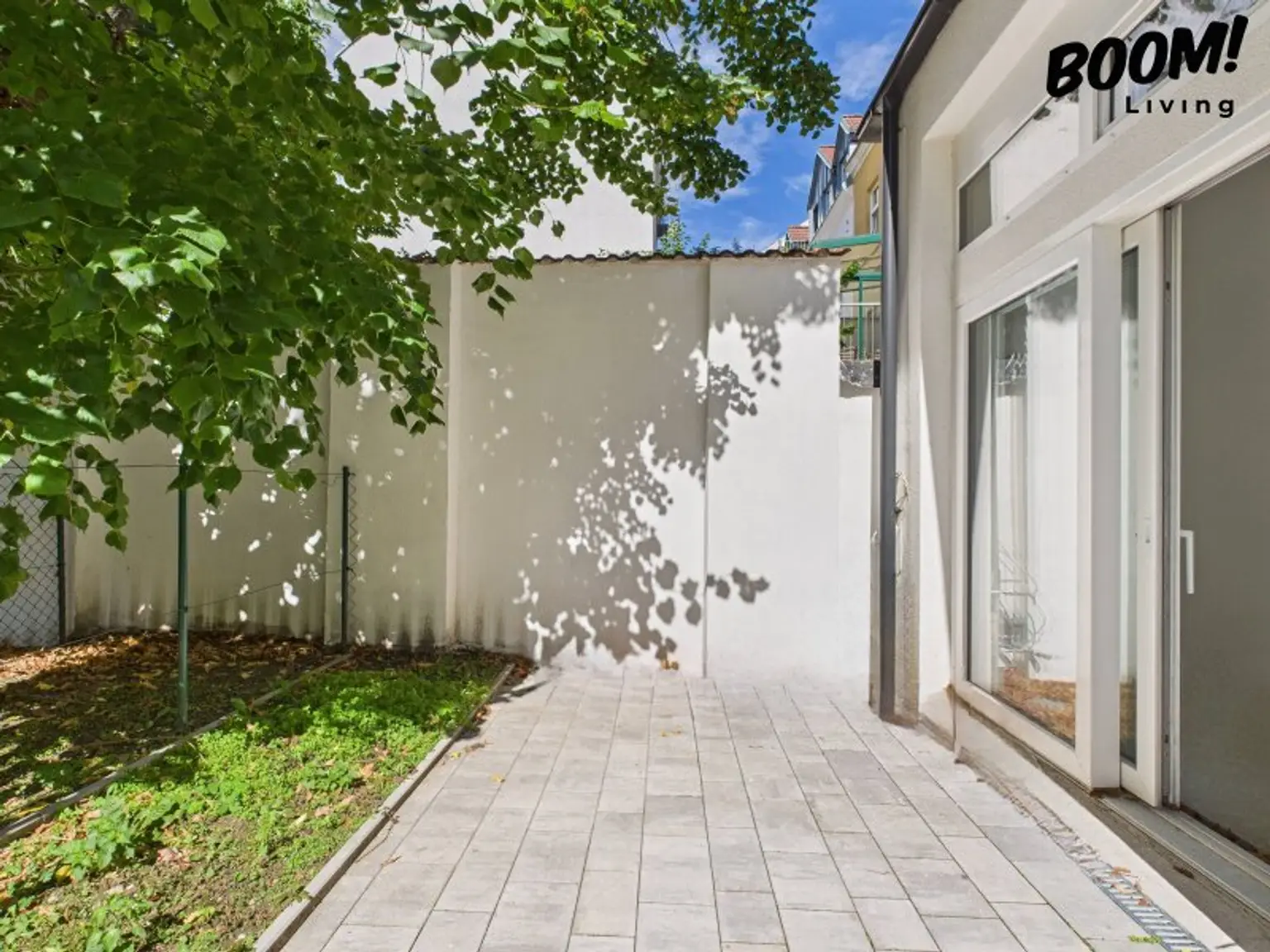 Hochwertig Revitalisierter Altbau mit Stil im 16. Bezirk – Garten & DG-Wohnungen // Großzügige Freiflächen