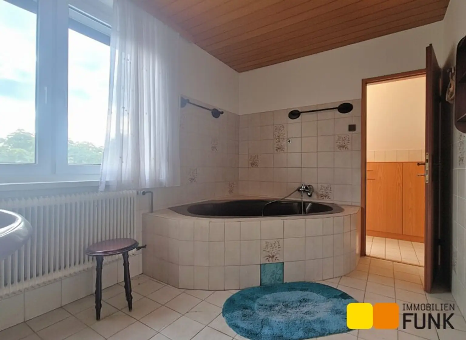 Gepflegtes Einfamilienhaus mit großem Garten