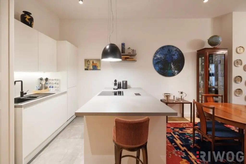 Wohnung mit touristischer Widmung nahe Schloss Schönbrunn | Prunkvolles 3-Zimmer Altbauapartment mit Loggia I 360° Rundgang