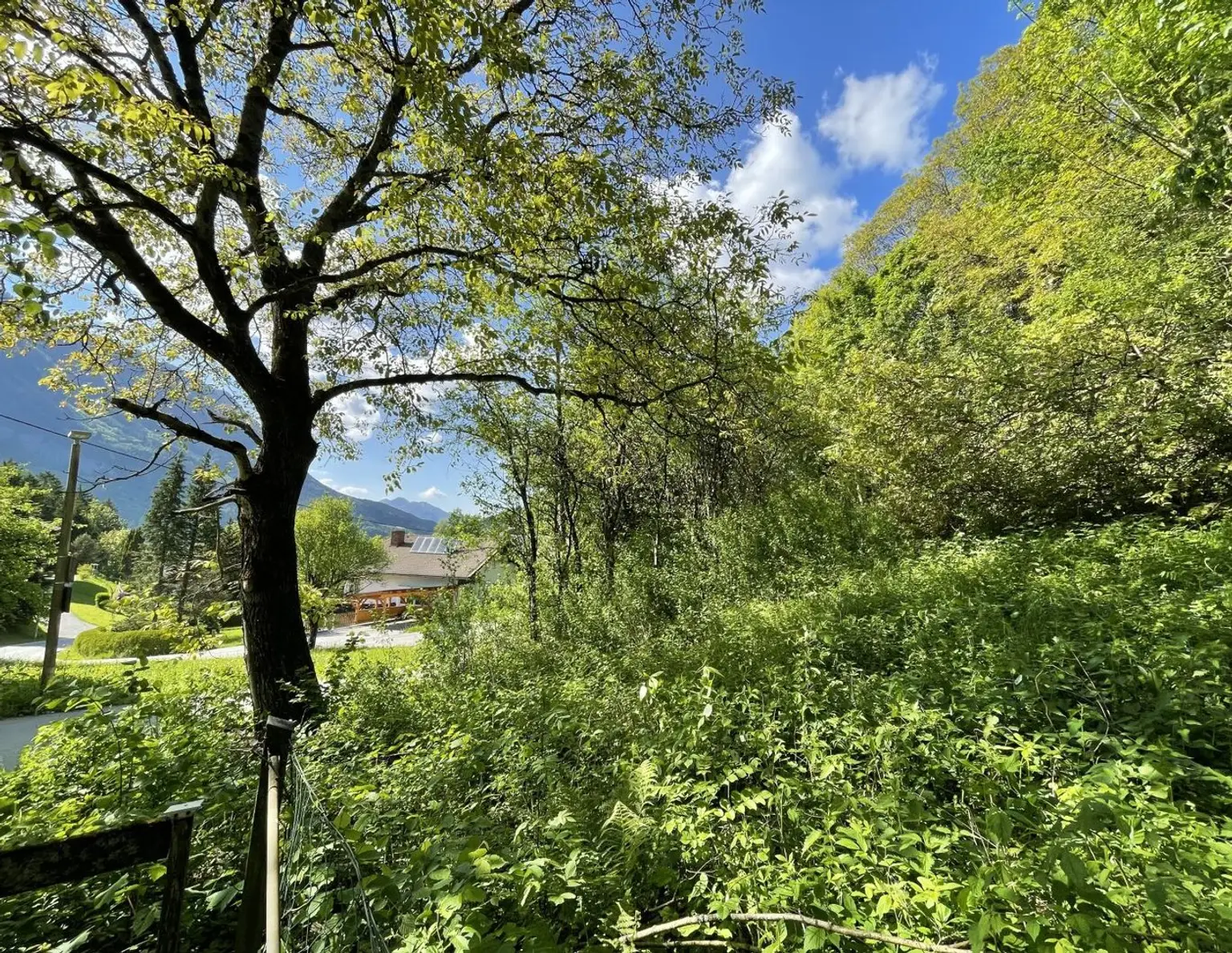 Baugrundstück am Sonnenhang in sonniger und ruhiger Lage