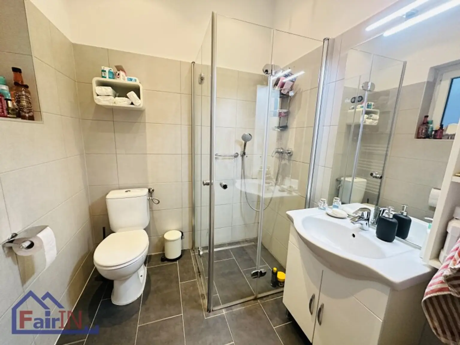 Traumhaus in Sollenau: Gepflegtes 140m² Heim mit Garten, Garage!