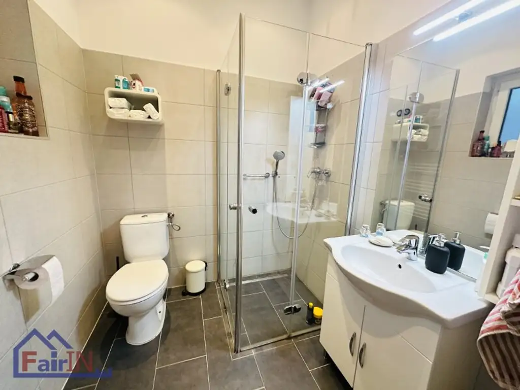 Traumhaus in Sollenau: Gepflegtes 140m² Heim mit Garten, Garage!