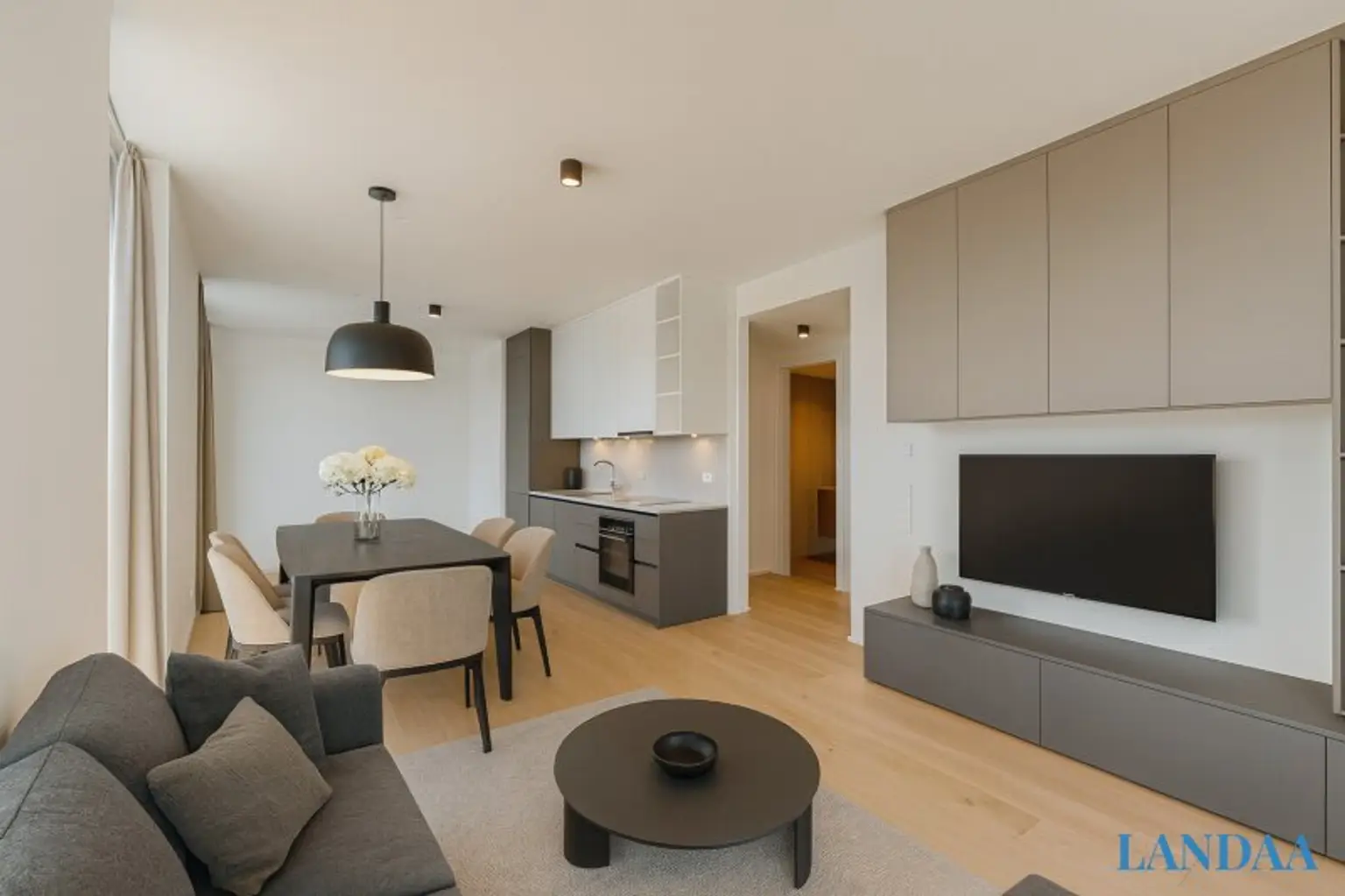Exklusive 2-Zimmer-Wohnung mit Panorama-Blick & Concierge-Service