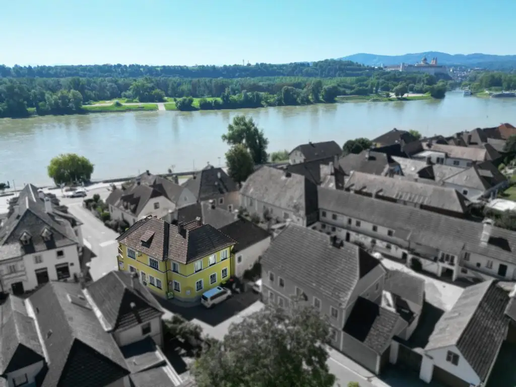 Markthaus im Herzen von Emmersdorf - am Tor zur Wachau!