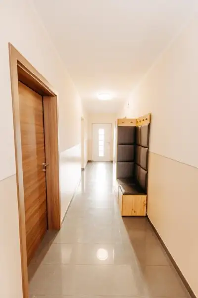 Verträumtes Bauernhaus neu adaptiert (2013) mit Toreinfahrt, Pool, Stadel und Schuppen