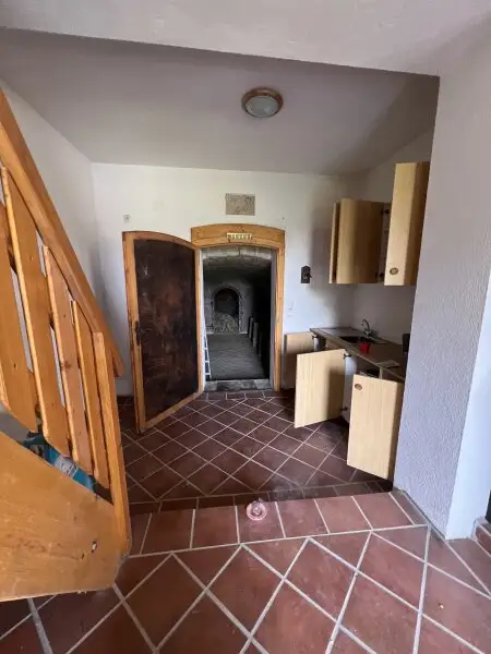 Haus mit Weinkeller - KEINE Hauptwohnsitzmöglichkeit