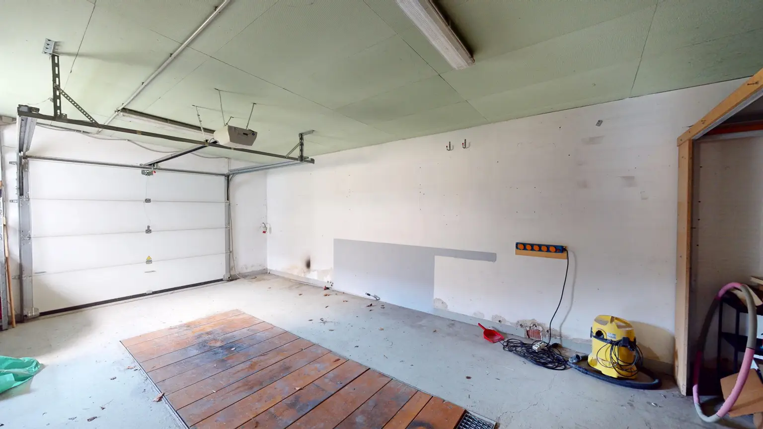 Einfamilienhaus mit großem Garten und Badezugang bei Groß-Enzersdorf