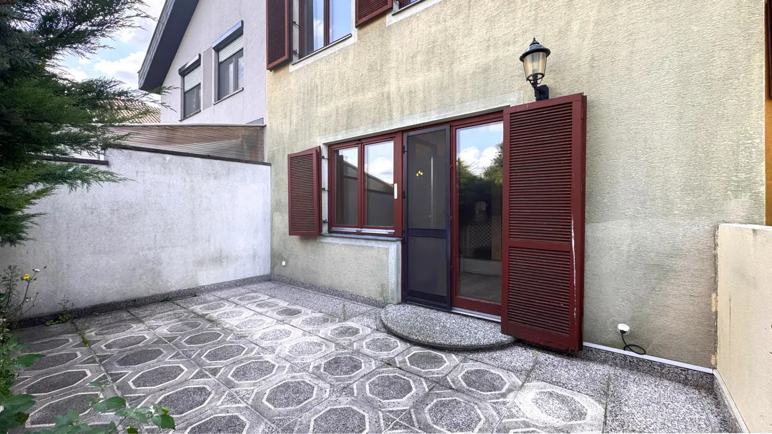 Reihenhaus mit Garten, Keller und Garage