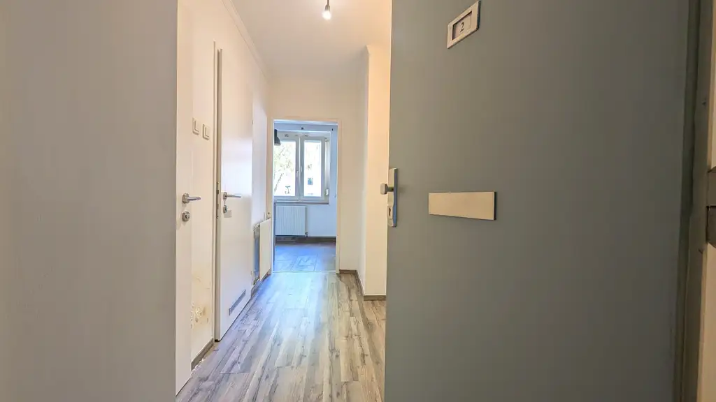 Nette Single-Garconniere mit Balkon in ruhiger und zentraler Grünlage am Rahthauspark Mauer !