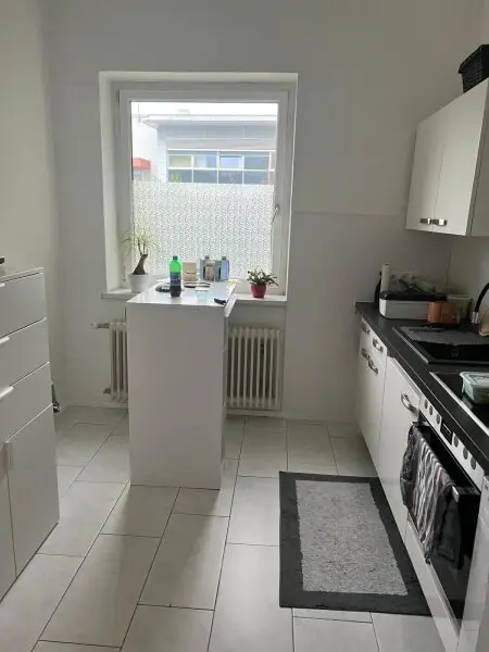 Schöne 4-Zimmer -Gartenwohnung in guter Lage! (WG möglich)