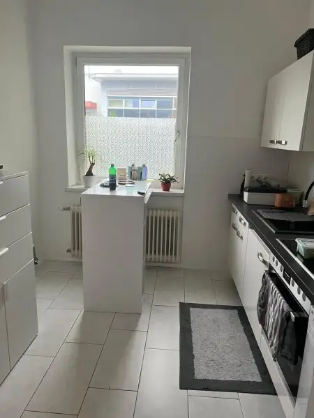 Schöne 4-Zimmer -Gartenwohnung in guter Lage! (WG möglich)