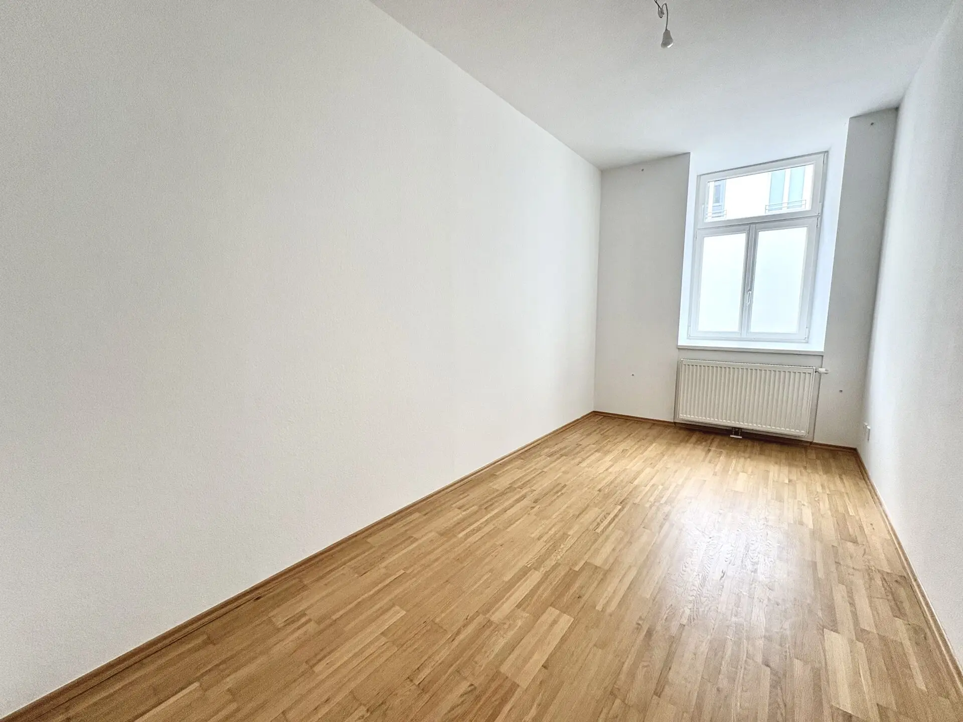 20250327_103056778_iOS