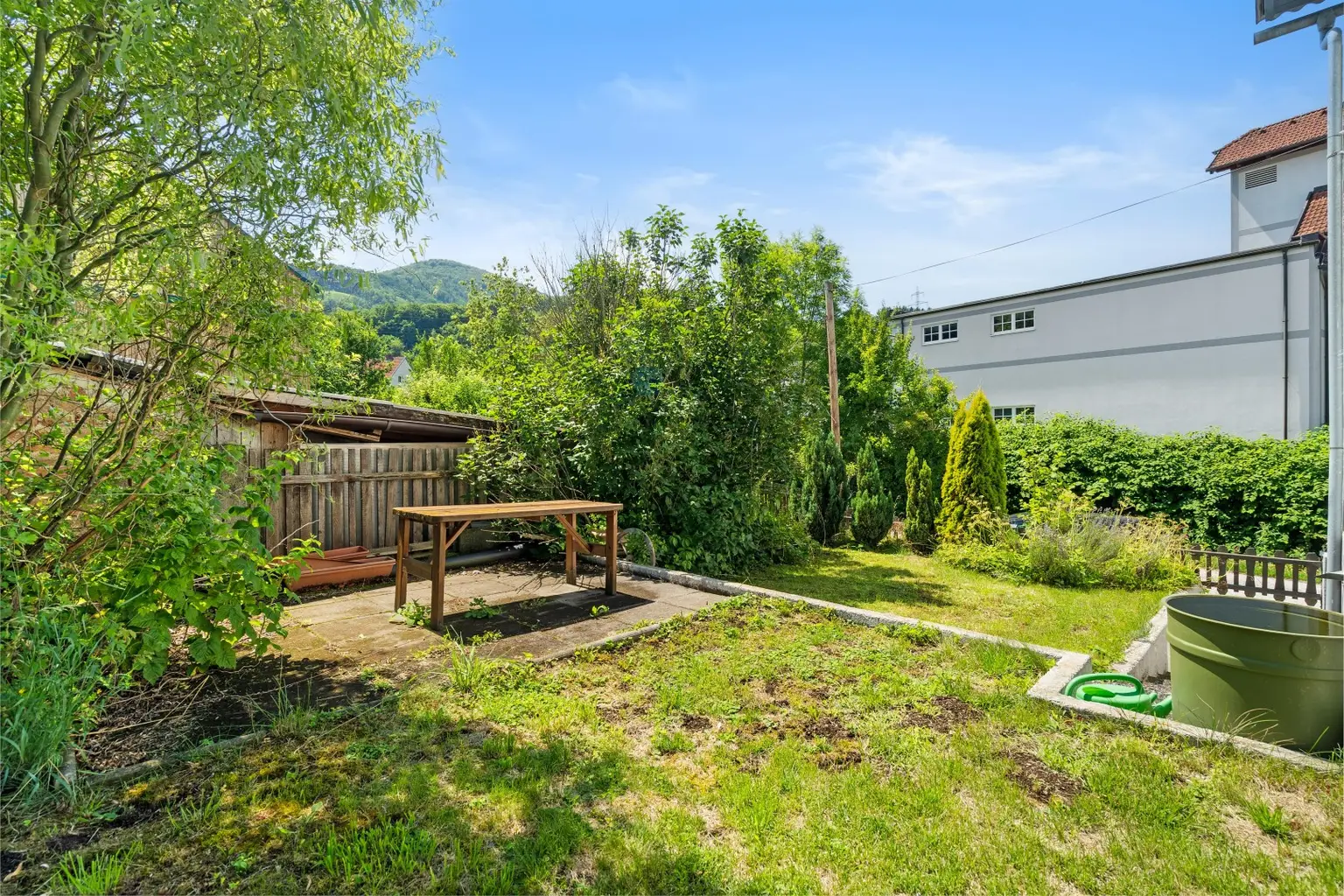 "Ein-/Zweifamilienhaus in ruhiger Lage – mit Sauna & Kachelofen!"
