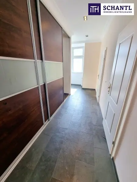 Zwischen Wiener Klassik und Naschmarkt Vibes - Ihr Zuhause mit Charme! Hofseitiger Balkon + Ruhiges Schlafzimmer! HIP und TRENDY die Gegend - Magisch schön das Altbauhaus - Ein MUST HAVE die Wohnung!
