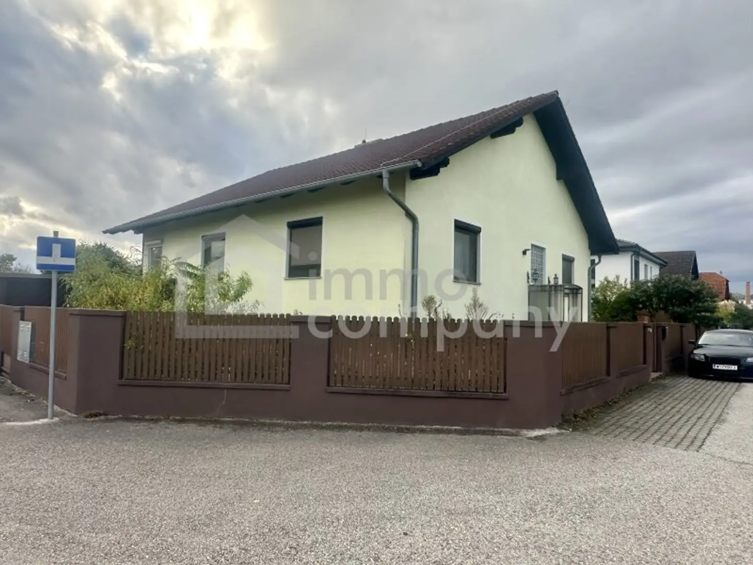 Großzügiges Einfamilienhaus - Grünruhelage Nähe Wien !