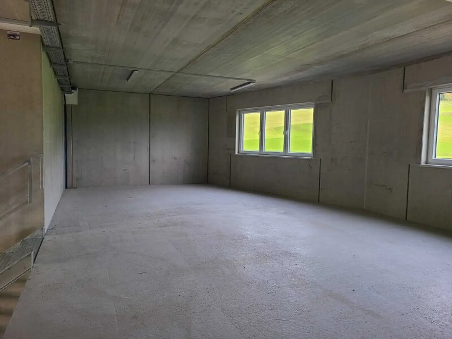 "MODERNE GEWERBEFLÄCHE/LAGER im BUSINESSPPARK -  mit SEE- und BERGBLICK nähe Autobahnanschluss" Miete Gewerbe Attersee Oberösterreich