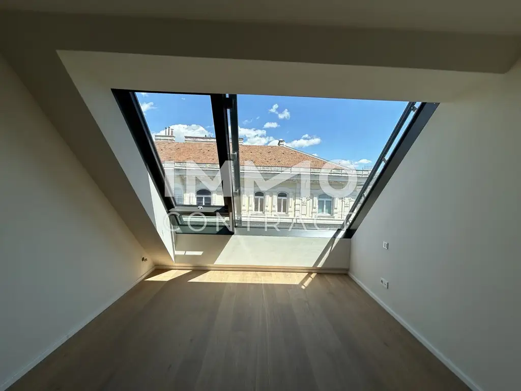LUXURIÖSE 4-ZIMMER-WOHNUNG MIT
DACHTERRASSE - beim Naschmarkt