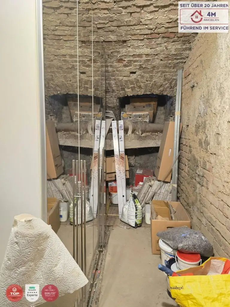 🏠 Charmante, komplett sanierte Altbauwohnung am Mexikoplatz – 4. Liftstock