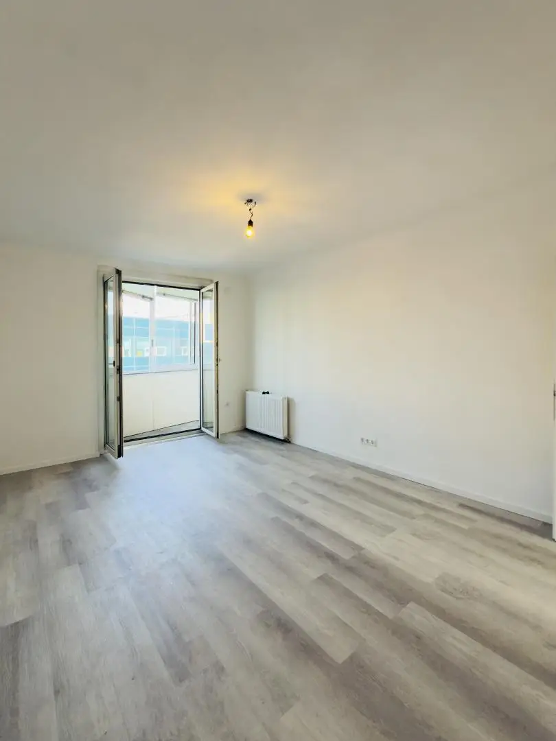 "2-Zimmer-Wohnung mit Essküche, Loggia & separatem WC"