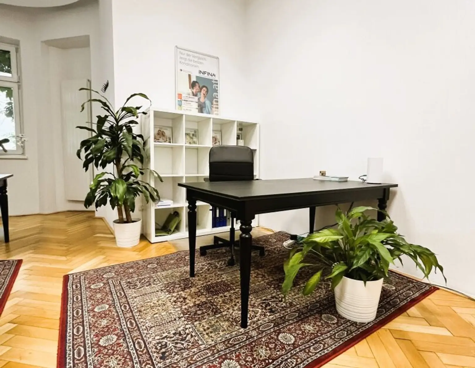 TOPLAGE: Wunderschöner Büroraum mit ca. 32m² Fläche ab sofort zu mieten!
