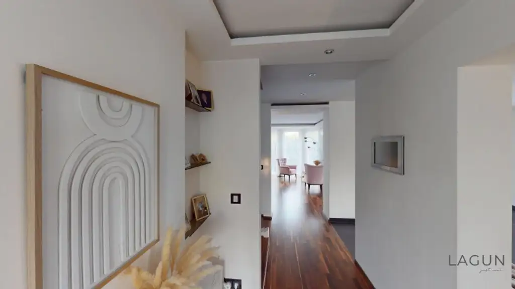 Hochwertiges Luxus-Einfamilienhaus in Maria-Lanzendorf