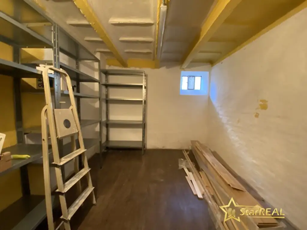 4 ZIMMER WOHNUNG IN 1130 WIEN! RENOVIERTER ZUSTAND. GEMEINSCHAFTSGARTEN.