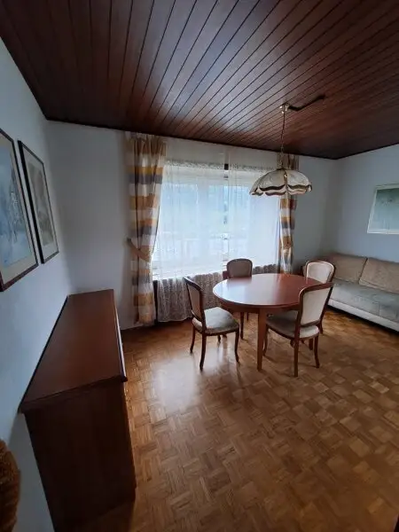 Gepflegte, sehr gut aufgeteilte 79 m² Mietwohnung (2,5 Zimmer) inkl 1 Stellplatz und optional mit Gartenbenützung* – nur € 600- monatlich