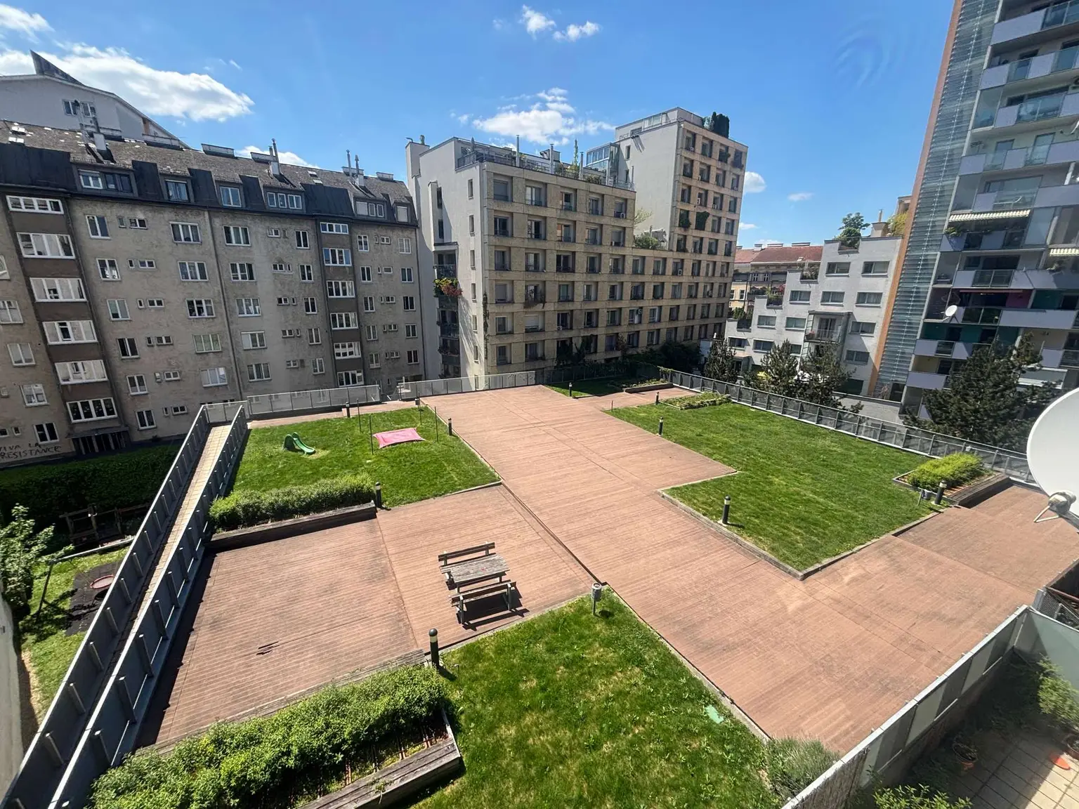 Spielplatz im Innenhof