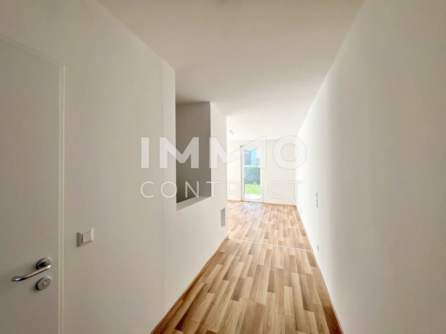 4ZI-REIHENHAUS mit NEBENGEBÄUDE (BÜRO) in Grünlage inkl.2 Parkpl.
Landesförderung möglich - keine Käuferprovision
