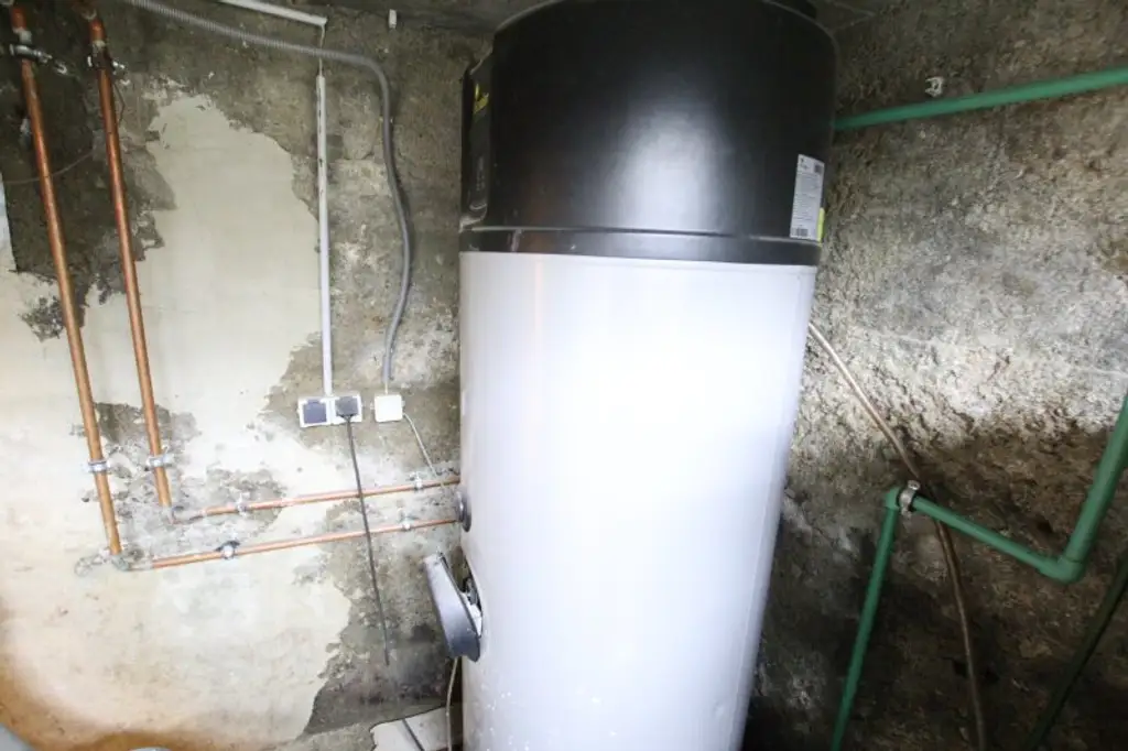 Teilsaniertes 350m² Mehrfamilienhaus/Zinshaus mit 4 Wohnungen in Maria Saal - Ratzendorf - nicht vermietet