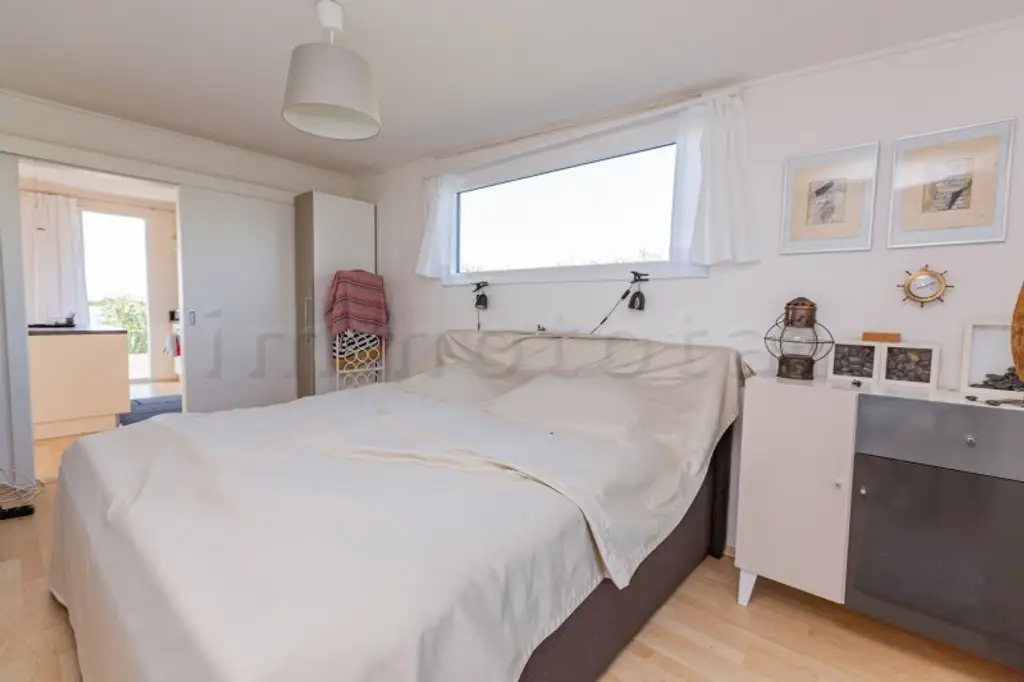 Rarität für Großfamilien - Zwei moderne Neubau-Seehütten mit Bootshaus in der Nordbucht