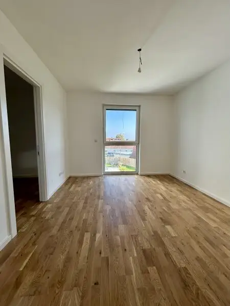 Neues Zuhause in Wilfersdorf bei Tulln : Erstbezug, 144,79m², 2 Stellplätze, Garten