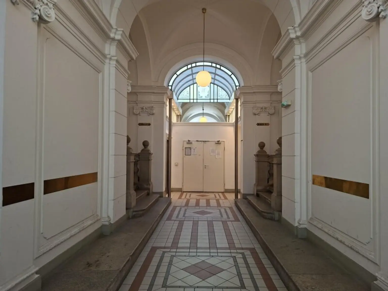 Zugang zum Innenhof