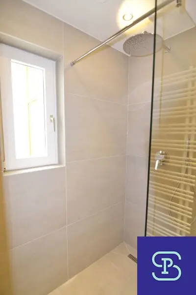 Sanierte 109m² DG-Wohnung mit Galerie Nahe Lainzer Tiergarten - 1130 Wien