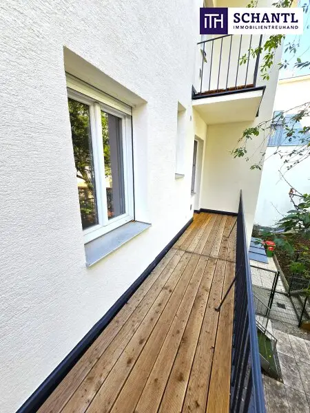 Hier rauscht kein Verkehr, nur die Blätter im Hof! TOP saniert + Hofseitige Terrasse + Viel Grün + Viel Lebensqualität + Absolute Ruhelage + Ideale Raumaufteilung! Besser geht´s nicht! Nicht lange zögern...