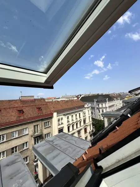 PANORAMA-DACHTERRASSE - EXKLUSIVE DACHGESCHOSSWOHNUNG AUF ZWEI EBENEN