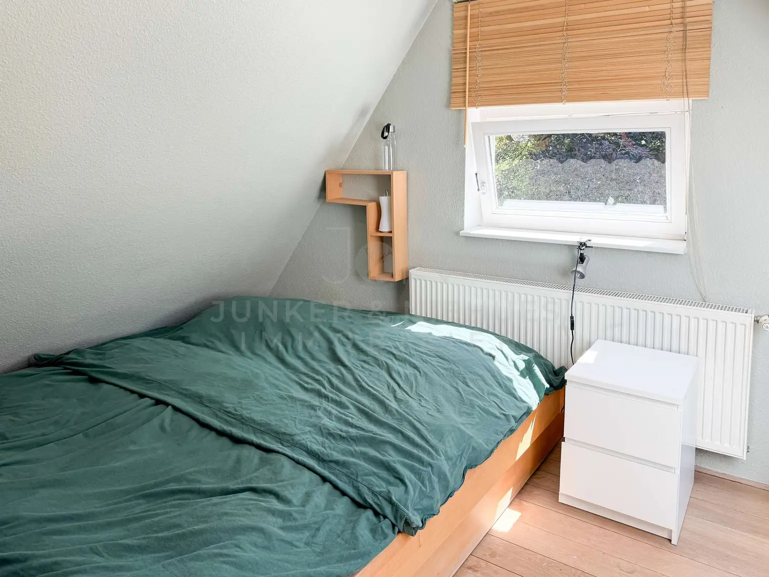 Schlafzimmer DG