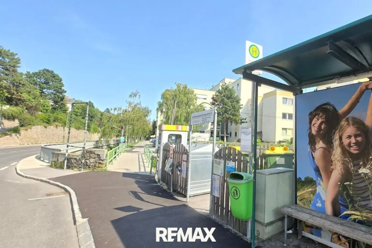 33 Zum Bahnhof