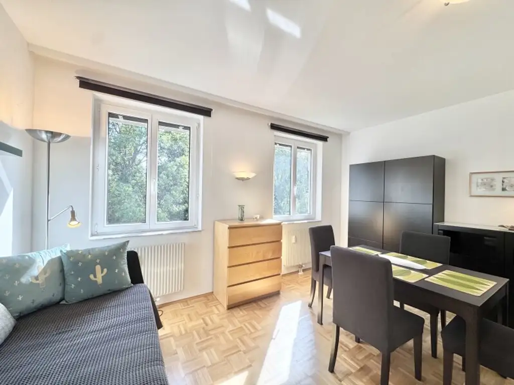 Helles, vollmöbliertes Studio in Ober St. Veit | Garagenstellplatz im Haus