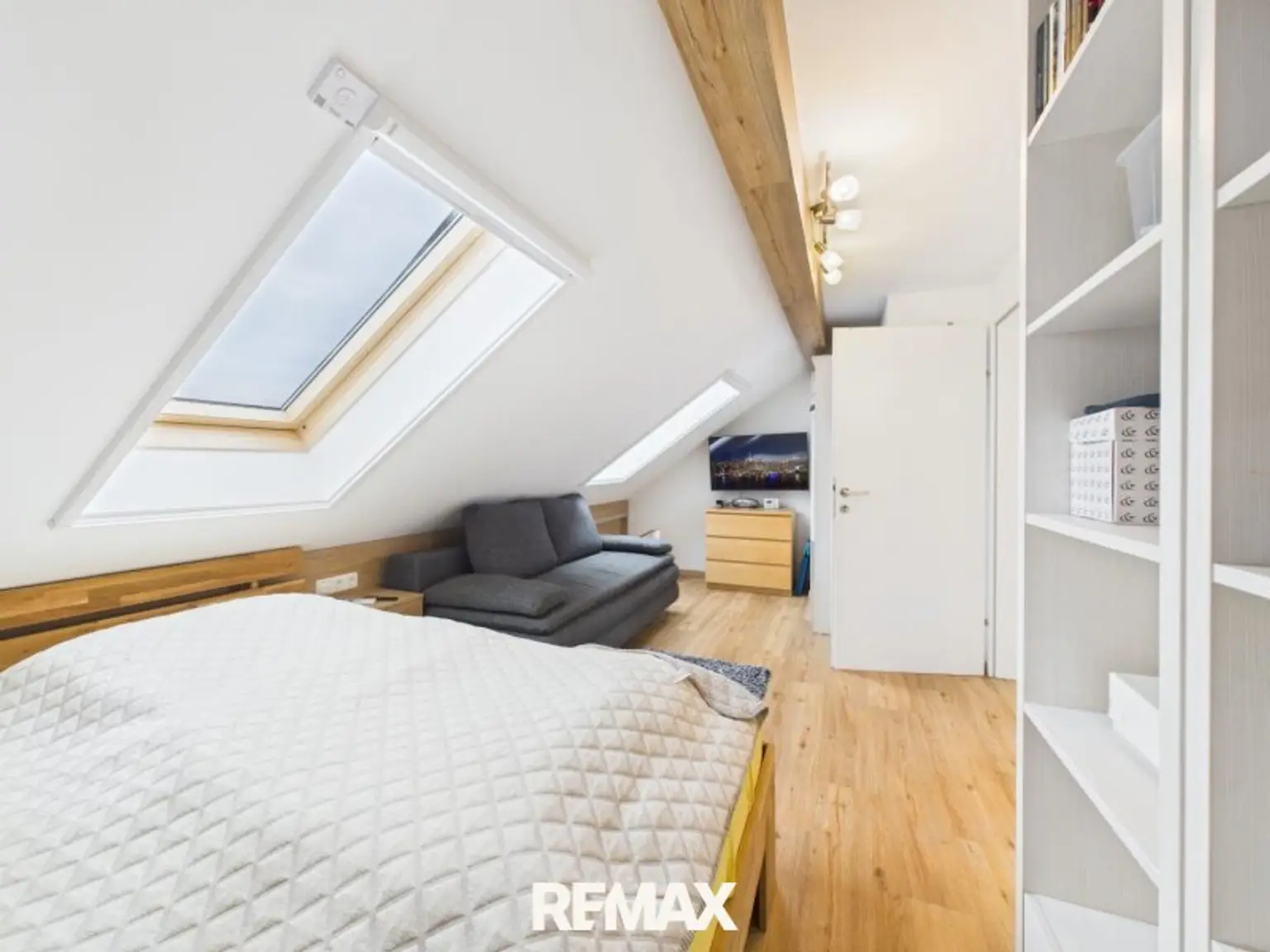RH Maisonette Bruckneudorf , Schlafzimmer DG