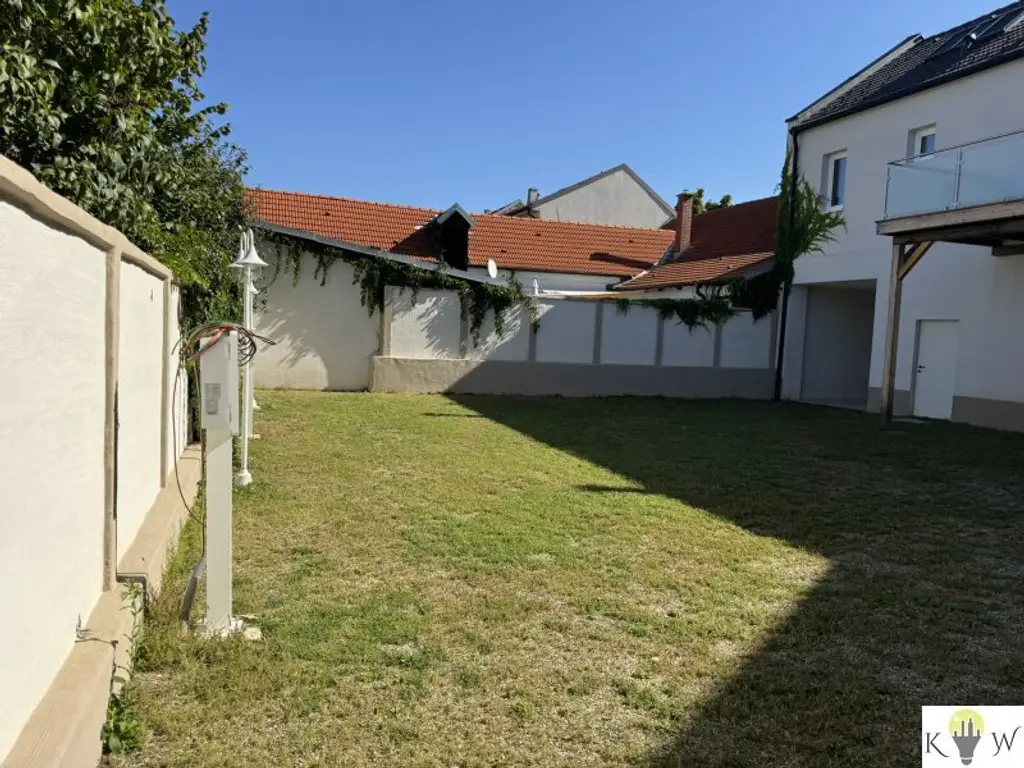 Exklusive energieeffiziente Maisonettewohnung mit beeindruckender Galerie und großer Terrasse - Erstbezug