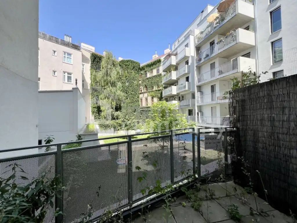 Herbststimmung am Augarten - Anlegerwohnung mit Terrasse!