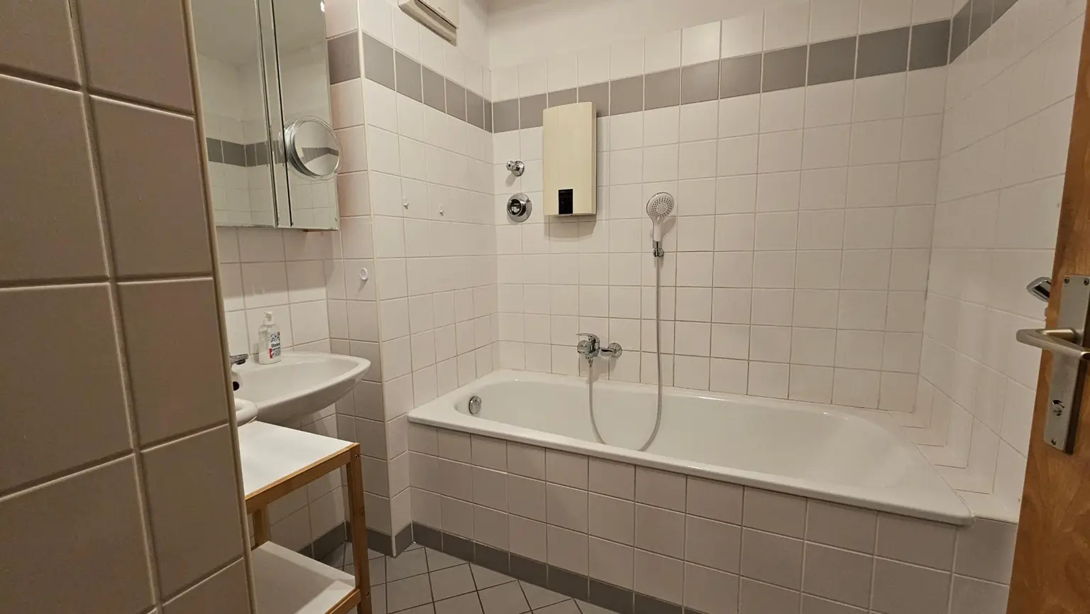 20260205_100842_resized